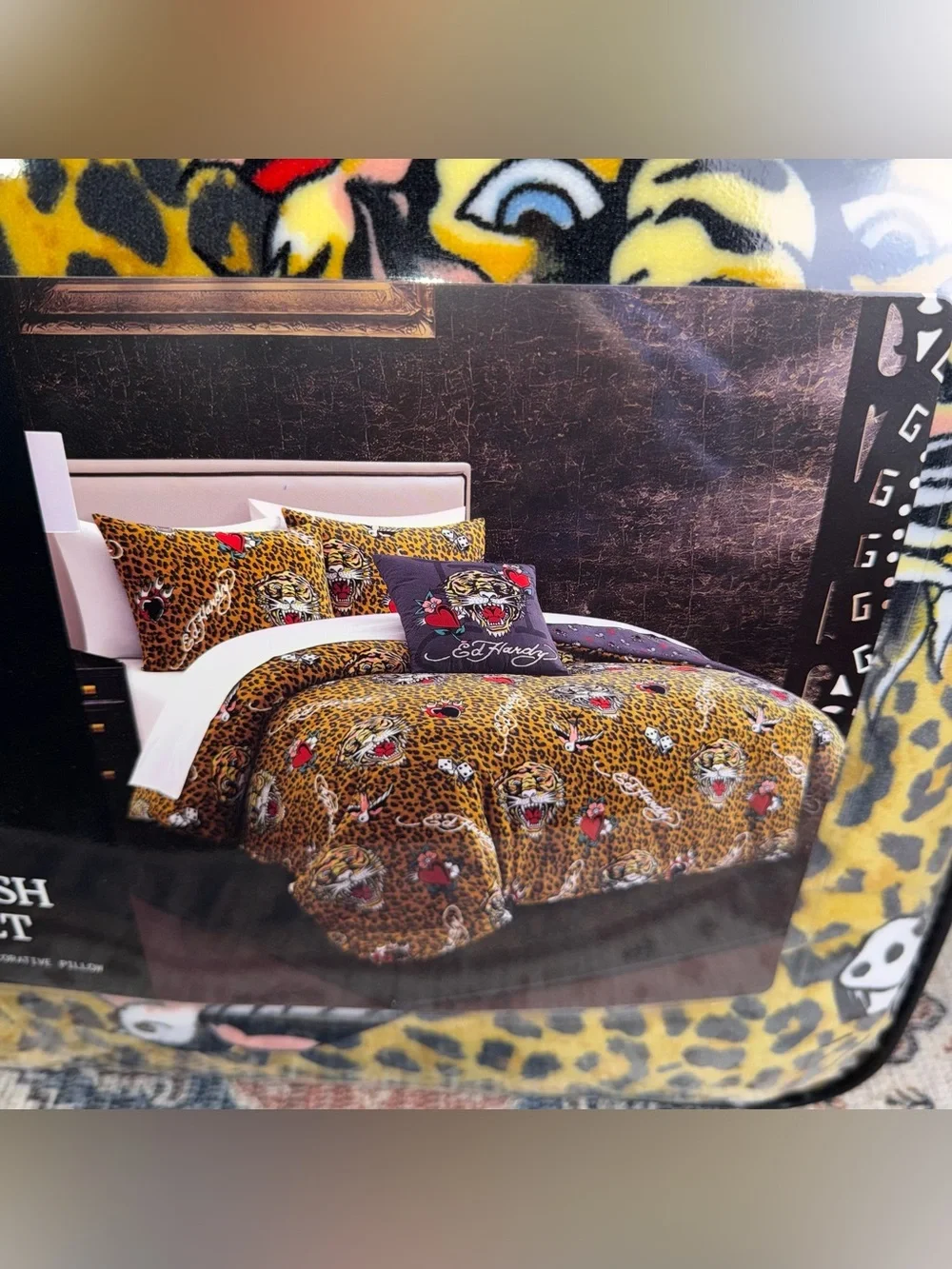 Ed Hardy bold leopard